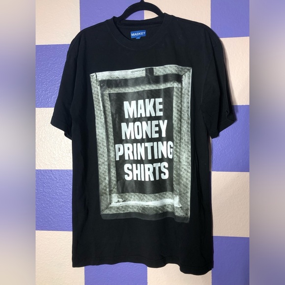 NWOT Market Printing Money Graphic Tee - Size M - Picture 1 of 4